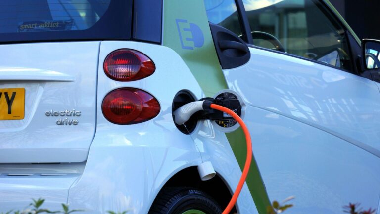 Electric Vehicles: The Latest Innovations in Auto Technology